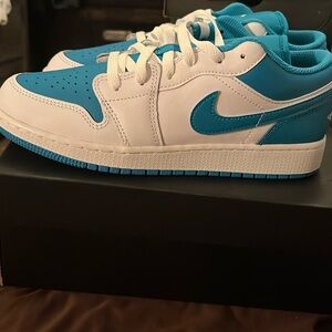 Air Jordan 1 Low White/Celestial Gold Aquatone